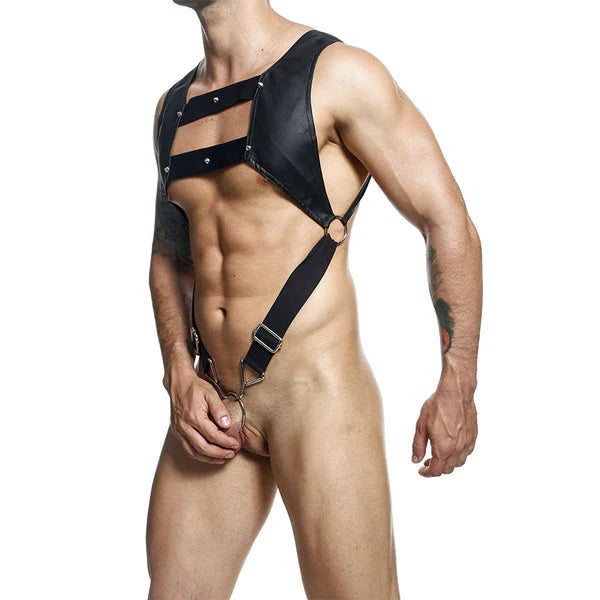 Arnes Bondage Negro con Anillo para el Pene